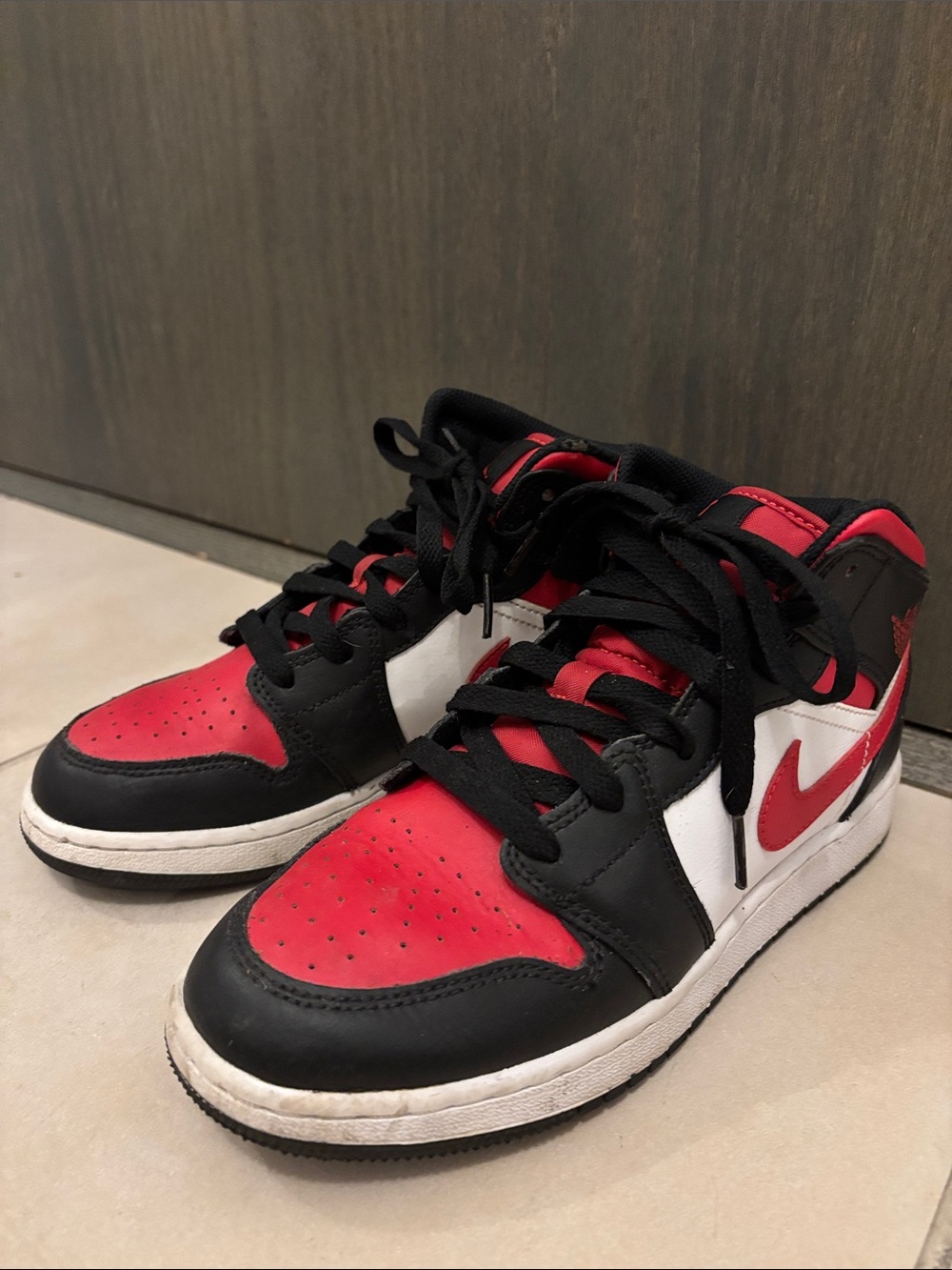 Jordan 1Mid GS Top Sneakers